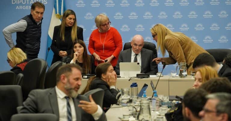 Javier Milei y sus medidas, EN VIVO: el Gobierno busca dar un paso clave para bajar la edad de imputabilidad a los 14 años
