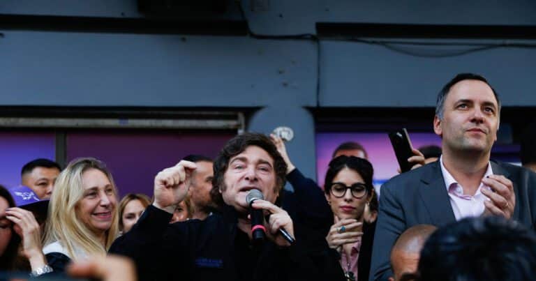Milei volvió a acompañar a Adorni en un acto de campaña, y atacó fuerte al PRO