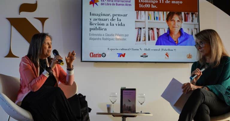 Claudia Piñeiro recorrió el trasfondo social y político de su nueva novela, «La muerte ajena»