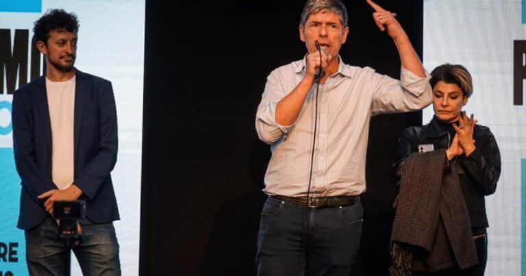 Juan Manuel Abal Medina cerró su campaña en Villa Crespo: «Somos peronistas y no nos escondemos»