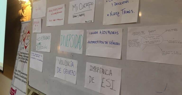 Educación sexual integral: Clacso resguarda los contenidos educativos borrados de internet por el Gobierno