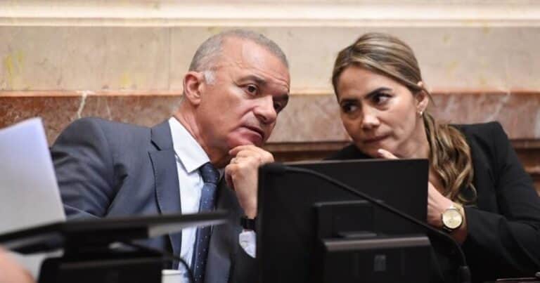 Ficha Limpia: quiénes son los dos senadores misioneros que cambiaron su voto y bloquearon el proyecto junto al kirchnerismo