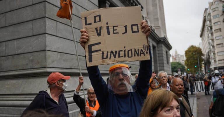 Jubilados: un nuevo fallo en Bahía Blanca ordena reajustar los haberes por las pérdidas desde 2020