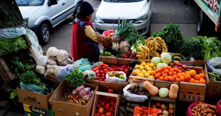 Las consultoras ajustan la inflación de mayo a la baja y coinciden en que será menor al 2%