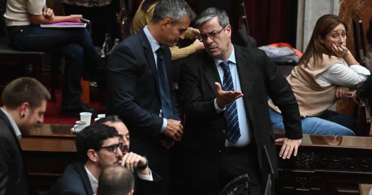 Javier Milei y sus medidas, EN VIVO: la oposición busca avanzar con los aumentos a jubilados y la emergencia en discapacidad en Diputados