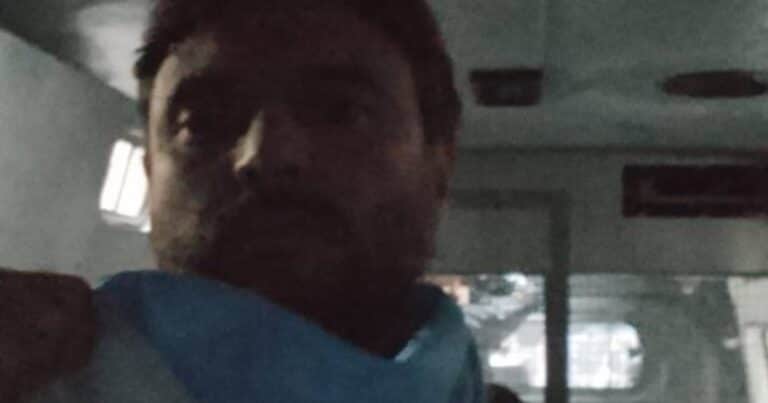 La foto que Juan Grabois publicó desde la camioneta en la que estaba detenido