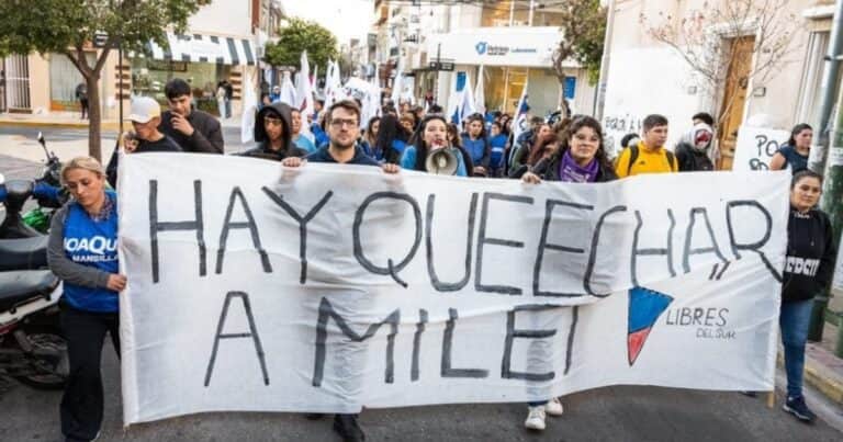 Un gobernador echó a Libres del Sur de su coalición gobernante por una polémica marcha contra Javier Milei