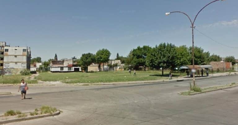 Tragedia en La Matanza: un policía se resistió a los tiros de un robo y baleó a un nene de 7 años que estaba esperando el colectivo