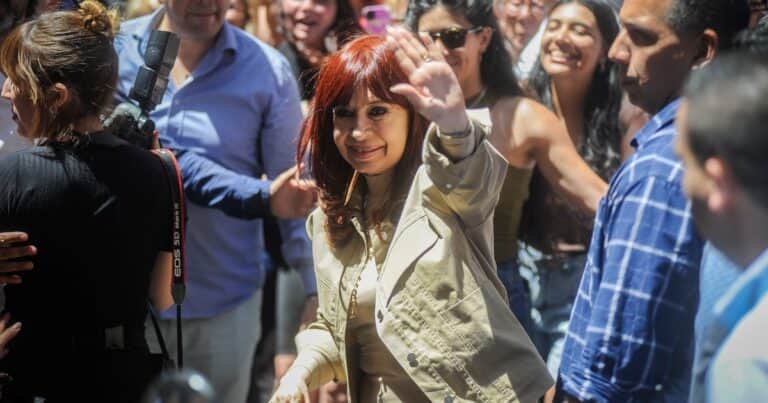 Cumbre de urgencia por el fallo de la Corte que puede dejar presa a Cristina Kirchner: convocaron a todos los diputados de Unión por la Patria