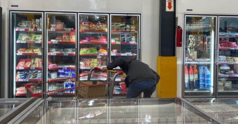Desde este lunes, los comercios dejan de estar obligados a pagar un aporte obligatorio a cámaras empresariales