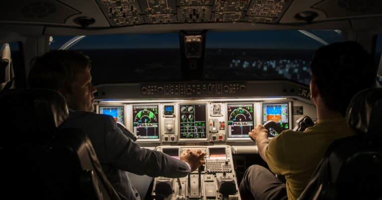 Pilotos aéreos advierten por la nueva medida del Gobierno que reduce los tiempos de descanso y adelantan medidas de fuerza