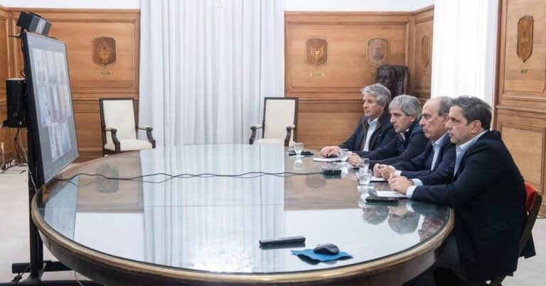 Con la recaudación en baja, la mayoría de los gobernadores apoyaría el uso de los dólares del colchón que impulsa el Gobierno
