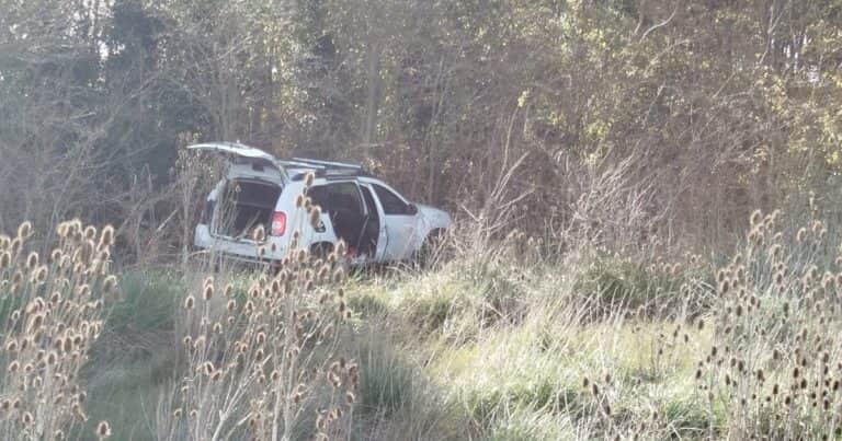 Otra masacre familiar: mató a la mujer, salió a la ruta, ahogó a sus hijos en una zanja y se tiró abajo de un camión