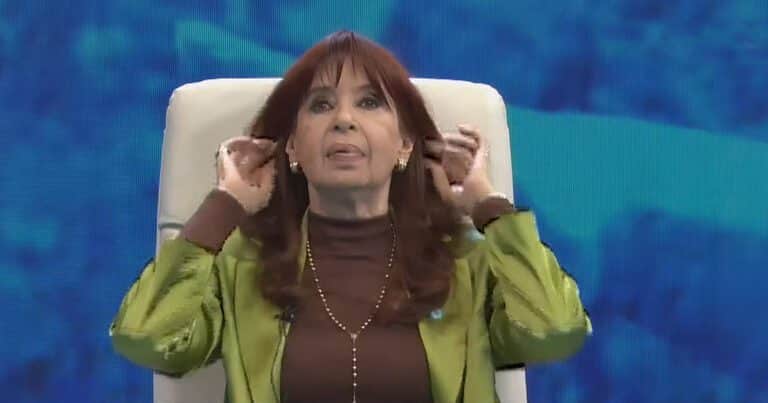El cálculo secreto detrás de la decisión de Cristina Kirchner de ser candidata provincial y la mano involuntaria que le dio Axel Kicillof