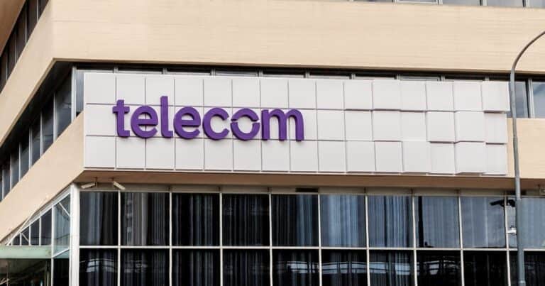 La Justicia anula una resolución del Gobierno contra la venta de Telefónica a Telecom