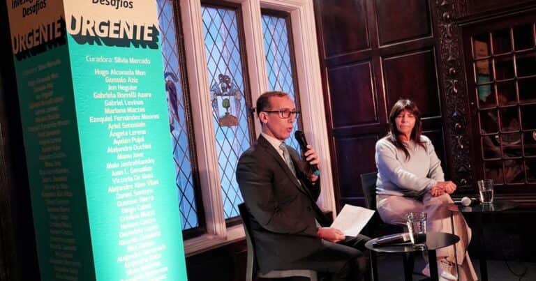 Alconada Mon inauguró el festival Urgente: “El periodismo está bajo ataque”