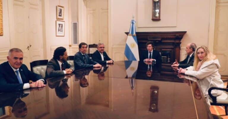 Javier Milei y sus medidas, EN VIVO: el Gobierno espera el nuevo dato de inflación de INDEC, mientras intenta acercarse a los gobernadores para blindar sus vetos