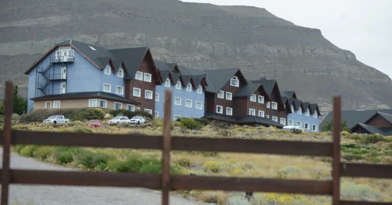 Piden acelerar una pericia clave sobre los hoteles de los Kirchner para comenzar el juicio por lavado de dinero