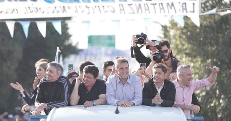 Acuerdo en el peronismo: arrancó la pelea por las candidaturas y volvió la discusión por la centralidad de Cristina en la campaña