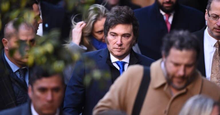 «No vamos a parar hasta que se haga justicia»: el contundente mensaje de Javier Milei en el acto por un nuevo aniversario del atentado contra la AMIA