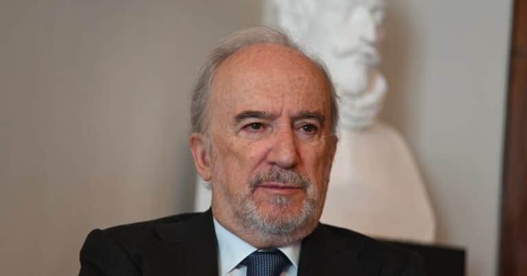 Santiago Muñoz Machado, director de la RAE: «Destrozando la lengua, no se termina con la discriminación»