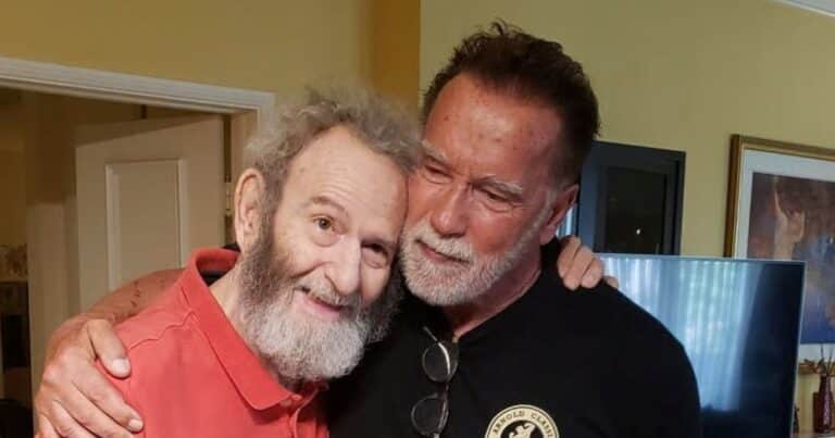 El emotivo reencuentro entre Arnold Schwarzenegger y el director de Conan el Bárbaro, que sufre una enfermedad terminal