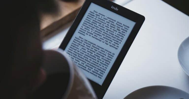 Las tablets se meten en el terreno de los e-readers: los mejores dispositivos para leer libros digitales