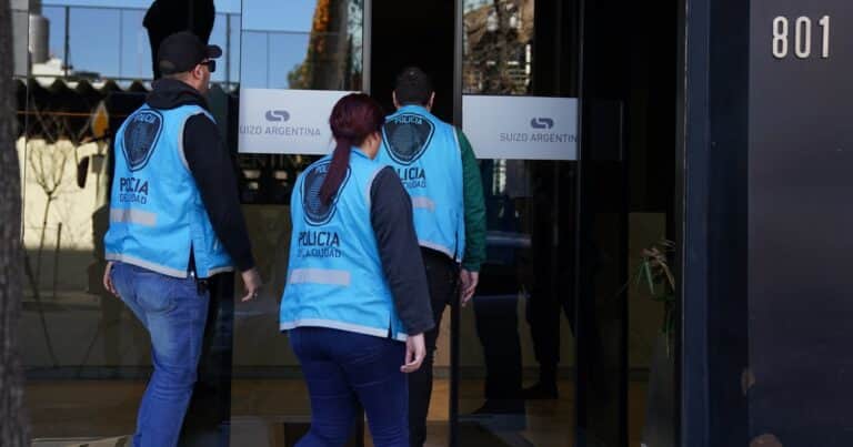 Allanaron la ANDIS y la droguería Suizo Argentina para ver si hay mails que hablen del esquema de sobornos