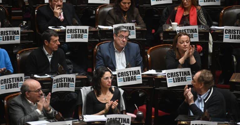 Javier Milei y sus medidas, EN VIVO: el Gobierno enfrenta otra sesión caliente en el Congreso, con el Garrahan y las universidades en el temario