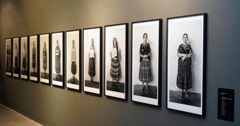 Paz Errázuriz y Adriana Lestido en Bienalsur: Dos miradas que dialogan sobre memoria y resistencia