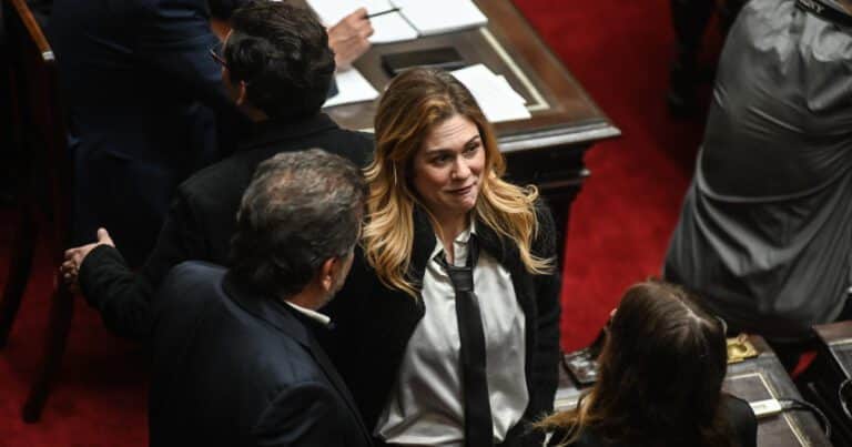 Javier Milei y sus medidas, EN VIVO: «Traición» y «cómplices del kirchnerismo», la furia de Lilia Lemoine tras la adversa sesión en Diputados