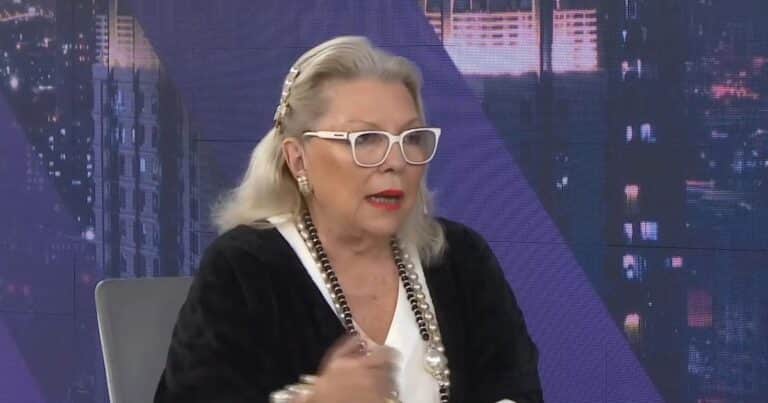 Elisa Carrió habló de los audios de las presuntas coimas: «No me digan que Karina recauda dinero y no está Javier Milei»