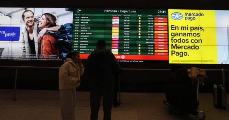 Paro de controladores aéreos: arrancan las restricciones y habrá vuelos afectados
