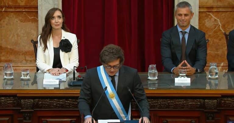 De los jubilados a los discapacitados, de las universidades al Garrahan: uno por uno, los principales temas que enfrentan a Milei con la oposición