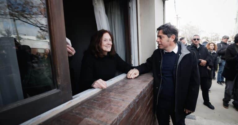 Axel Kicillof reveló que estuvo cerca de ser candidato testimonial y rechazó las acusaciones de fraude que hizo Javier Milei