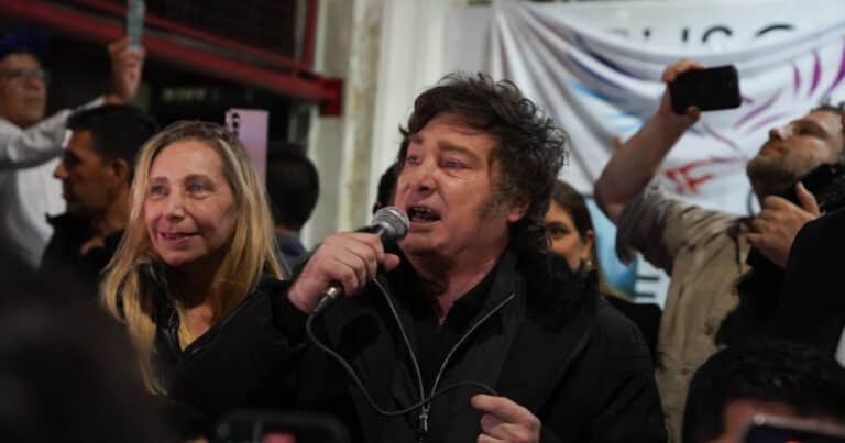 Javier Milei y sus medidas, EN VIVO:»Cada paso que da la justicia se acerca más a la Rosada», afirmó el abogado denunciante sobre las supuestas coimas en la Andis