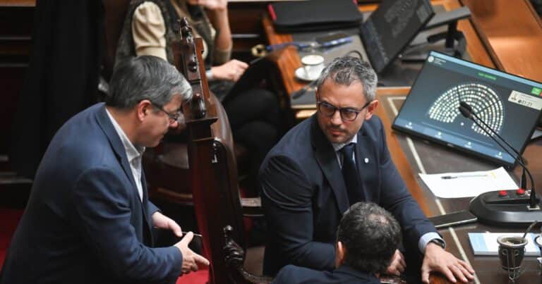 Diputados: la oposición busca la ley Garrahan y de universidades, pero el Gobierno trabaja para hacer caer la sesión