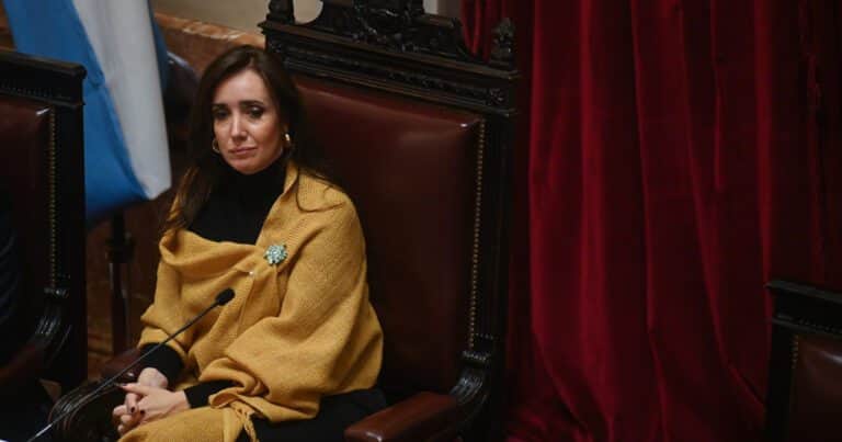 Senado: por enorme mayoría le bocharon 5 decretos a Milei y sancionaron la ley de fondos para las universidades