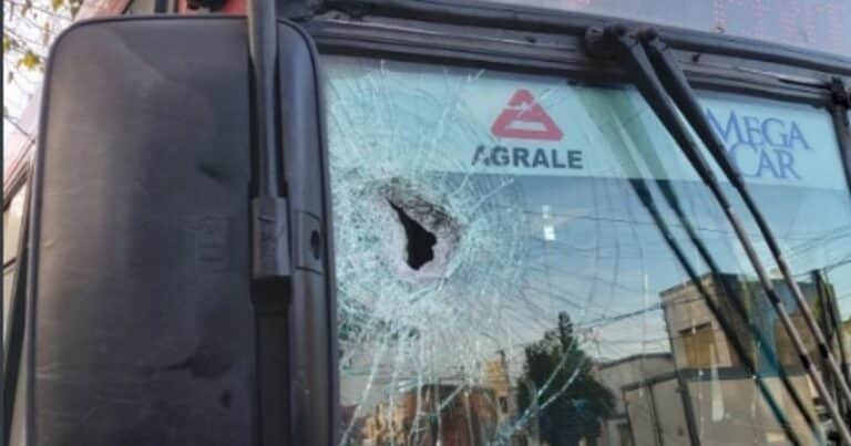 Ataques a piedrazos: dónde se utiliza esta violenta modalidad para robar a automovilistas