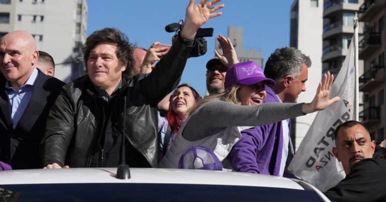 Elecciones 2025 en Argentina EN VIVO: tras el magro resultado en Corrientes, Milei salió a impulsar el cierre de campaña de La Libertad Avanza en Buenos Aires