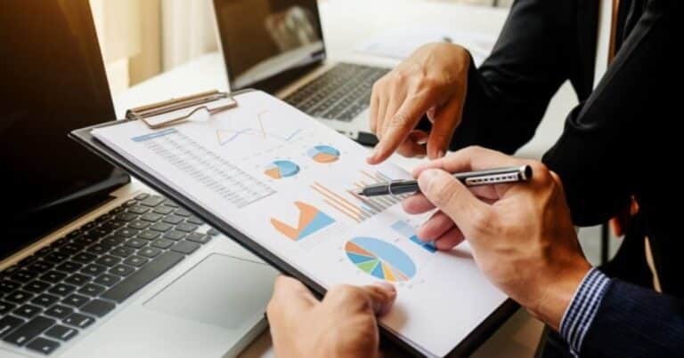 Con la economía frenada las empresas se vuelcan a las contrataciones temporales