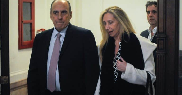 Tras el revés en Corrientes, el Gobierno busca minimizar el escándalo de los audios: dice que no tendrá impacto en octubre y defiende a «Lule» Menem