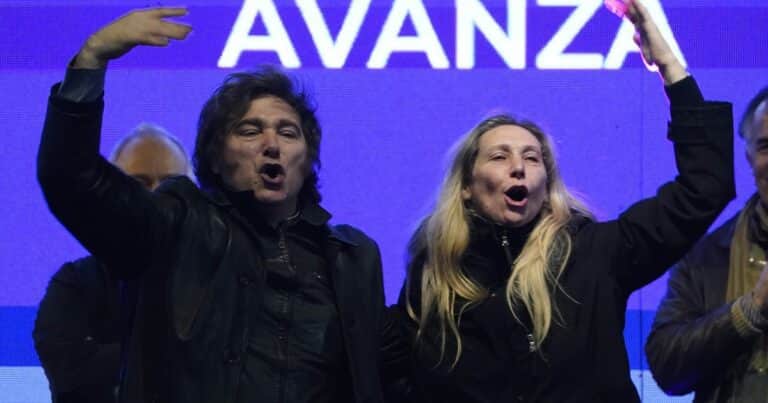 La desconfianza de Javier Milei y la tormenta que podría desatar la elección