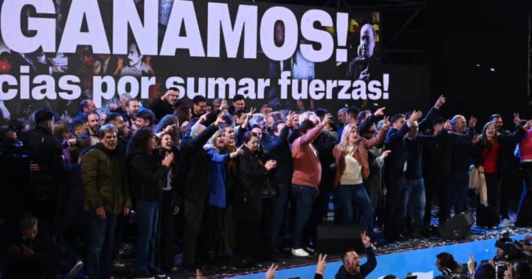 Los intendentes peronistas del GBA aplastaron a LLA y empoderan a Kicillof como nuevo líder para el 2027