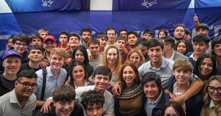 En modo campaña, Karina Milei reapareció en la Ciudad y lanzó una agrupación estudiantil libertaria