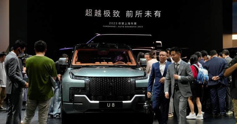 La potencia exportadora de China coincide con una deflación interna
