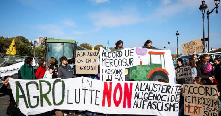 «Mortal»: en París, los agricultores franceses expresan su miedo al pacto con el Mercosur