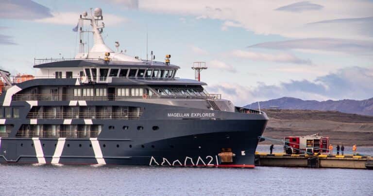 Cruces por un informe sobre el puerto del Ushuaia días antes de la temporada de cruceros: Nación dice que tiene «fallas graves» y Melella denuncia una «maniobra política»