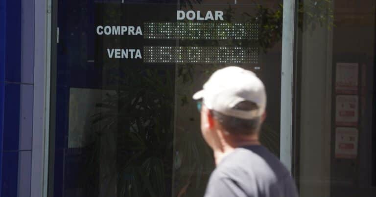 Dólar, tasas, intervención en el mercado, bonos y riesgo país: así cambió la foto financiera desde el 7S hasta la previa electoral