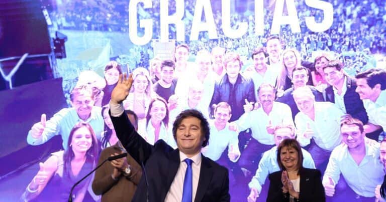Sorpresivo triunfo del oficialismo: acciones argentinas en Wall Street saltan hasta 17% y esperan que el dólar baje con fuerza este lunes
